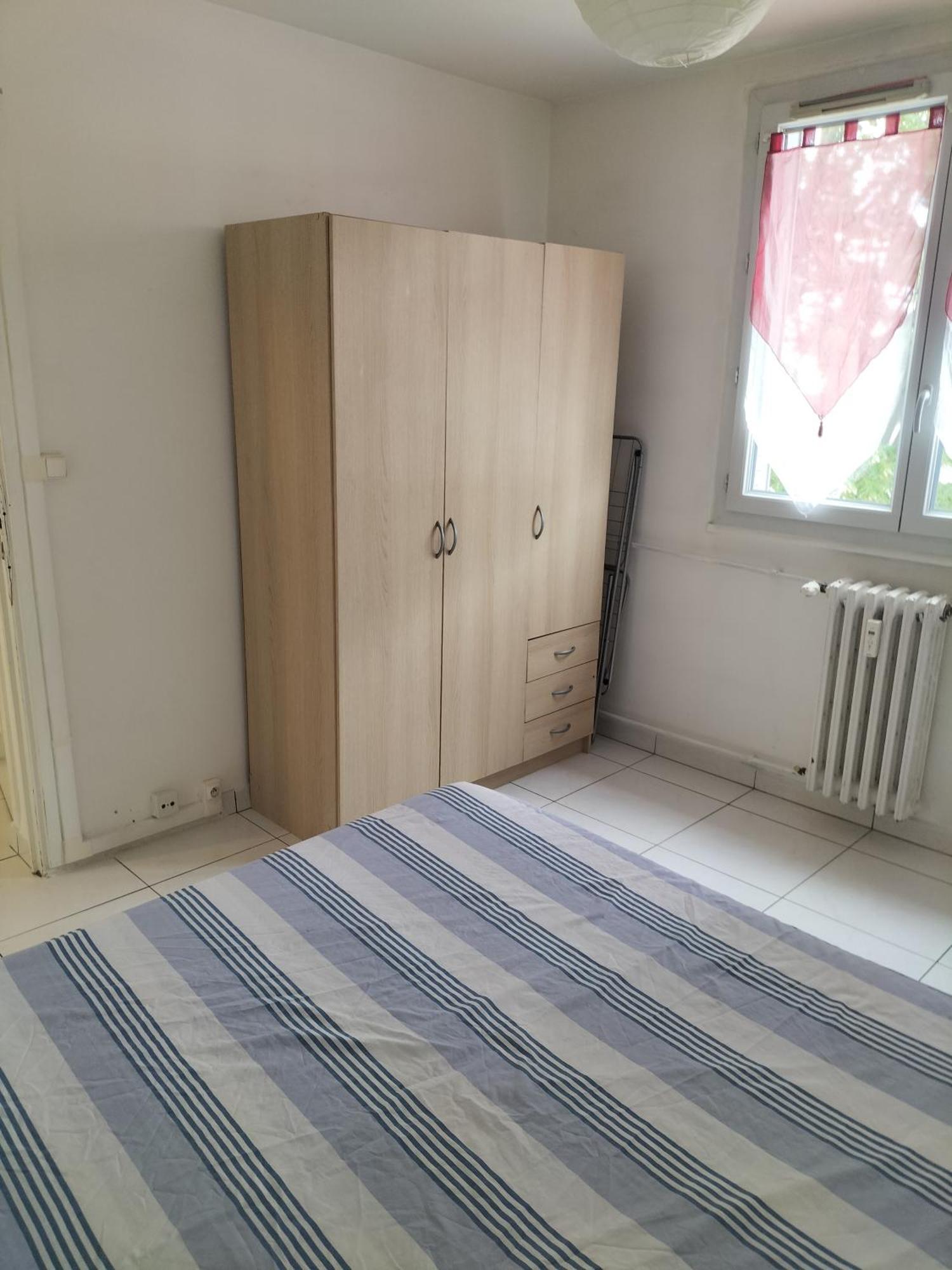 Joli Appartement Proche Metro Лион Екстериор снимка